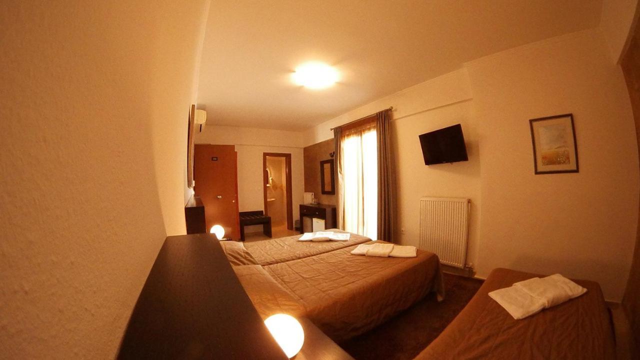 Ahilion Hotel Kalavryta Exterior photo