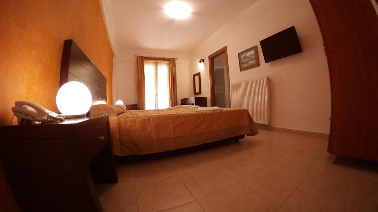 Ahilion Hotel Kalavryta Exterior photo