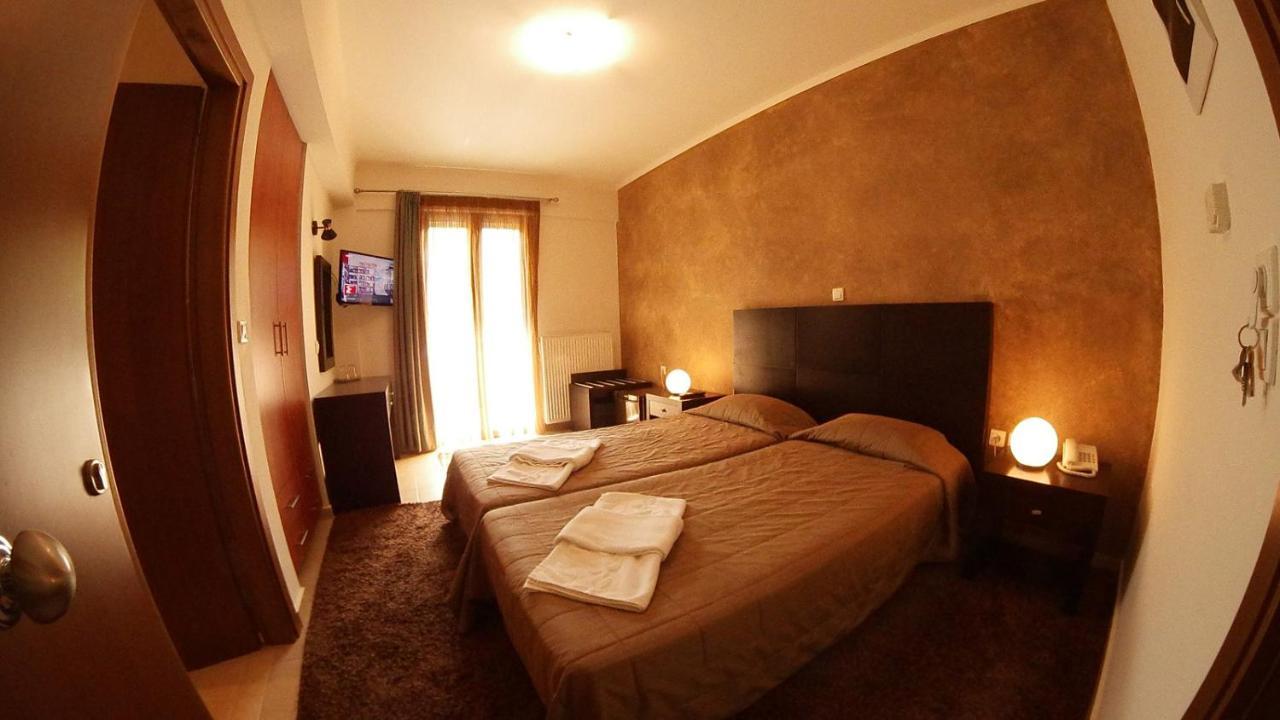 Ahilion Hotel Kalavryta Exterior photo