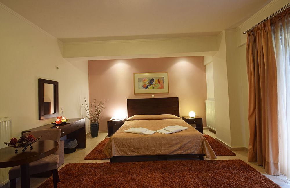 Ahilion Hotel Kalavryta Exterior photo